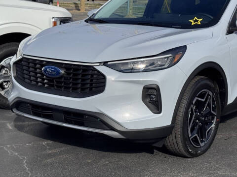 2026 Ford Escape Platinum