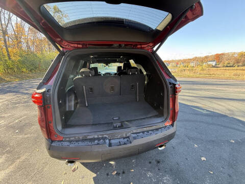 2023 Chevrolet Traverse LT Leather