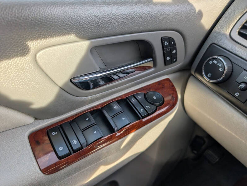 2012 GMC Yukon XL SLT