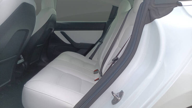 2019 Tesla Model 3 Standard Range Plus
