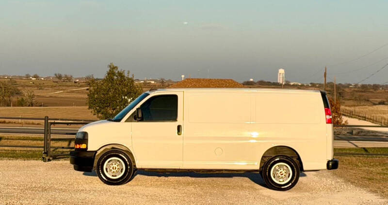 2018 GMC Savana 2500