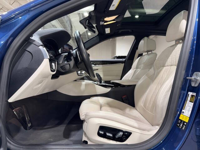 2021 BMW 5 Series M550i xDrive