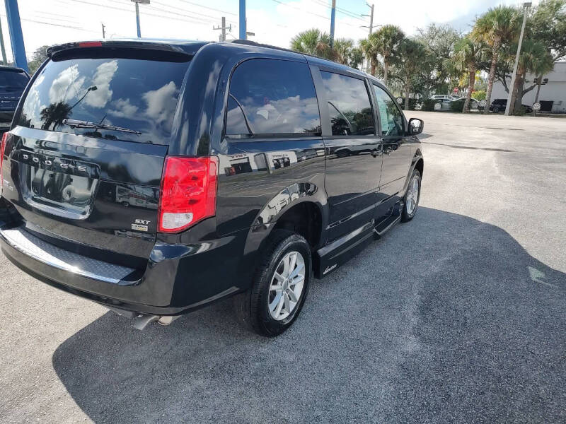 2014 Dodge Grand Caravan SXT 30th Anniversary