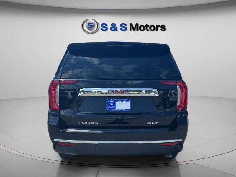 2021 GMC Yukon SLT