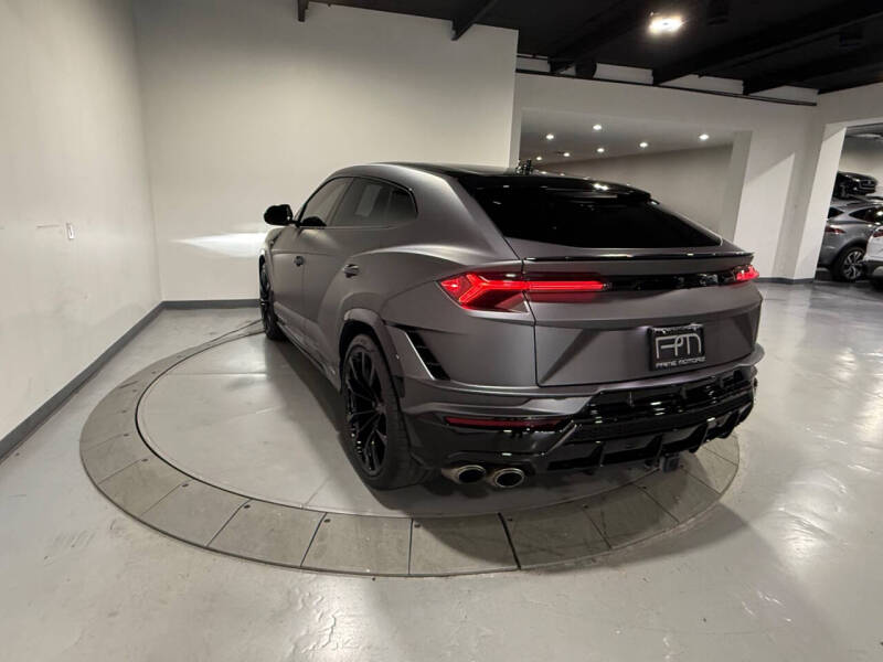 2023 Lamborghini Urus S