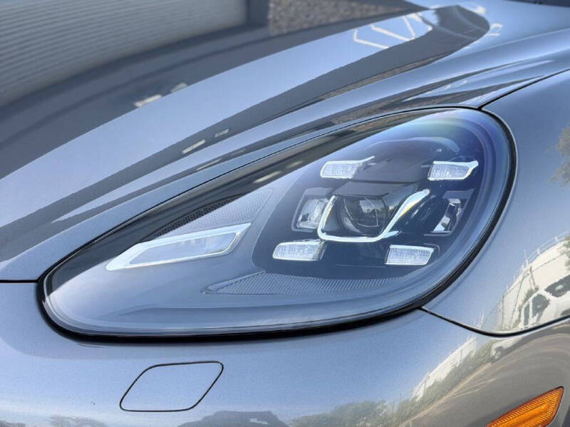2017 Porsche Cayenne GTS