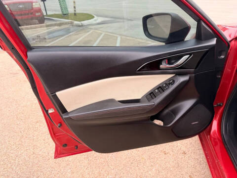 2016 Mazda MAZDA3 s Grand Touring