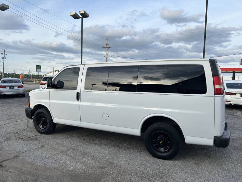 2009 Chevrolet Express LS 3500