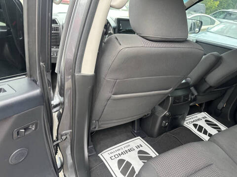 2013 Nissan Titan SV