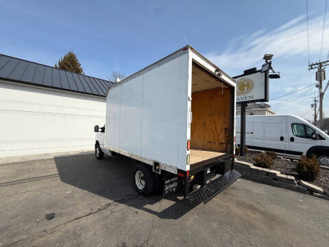 2011 Ford E-Series E-350 SD