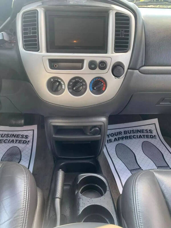 2003 Mazda Tribute ES-V6