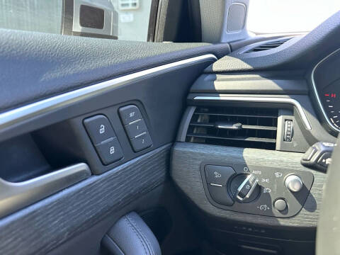 2018 Audi A4 2.0T quattro Prestige