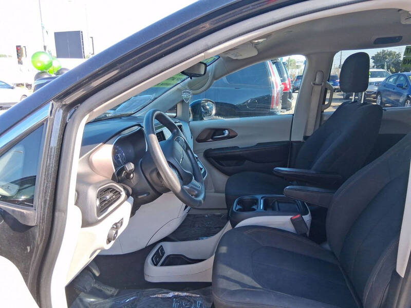 2017 Chrysler Pacifica Touring Plus