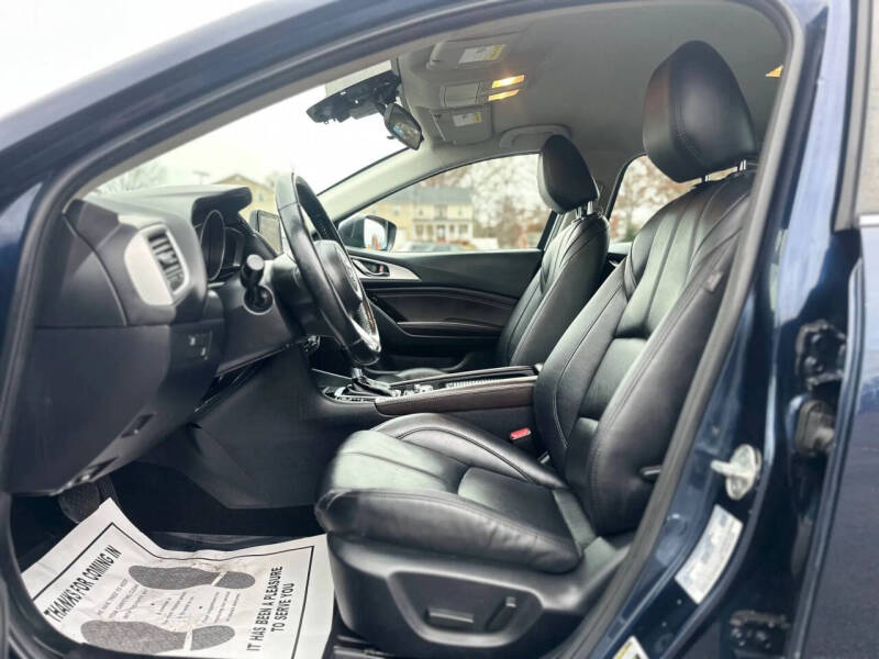 2018 Mazda MAZDA3 Touring