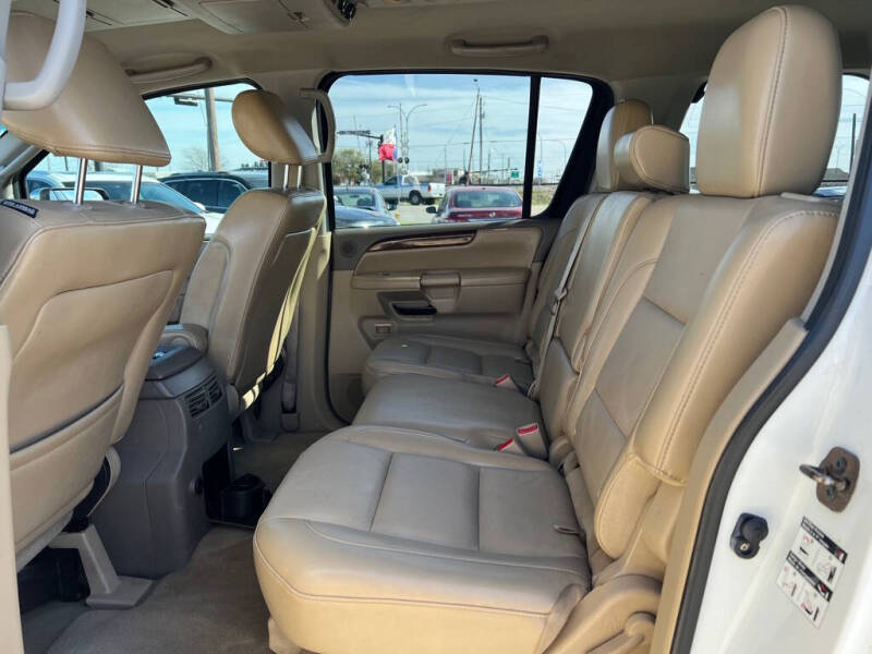 2012 Nissan Armada SV