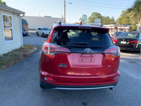 2017 Toyota RAV4 SE