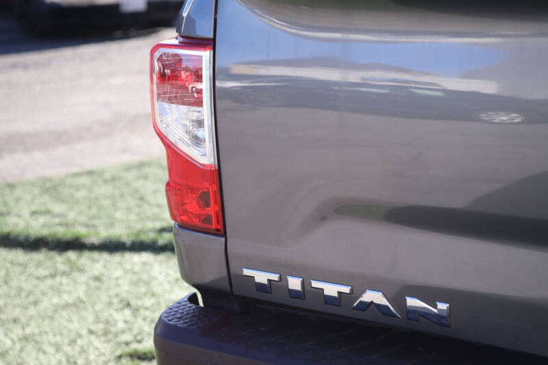 2022 Nissan Titan
