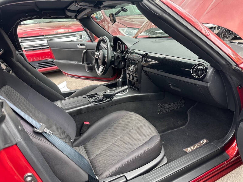 2006 Mazda MX-5 Miata