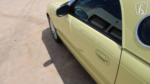 2005 Ford Thunderbird