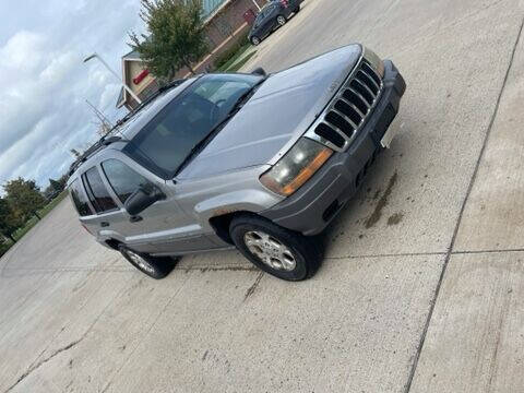 2001 Jeep Grand Cherokee for sale at United Motors in Saint Cloud MN