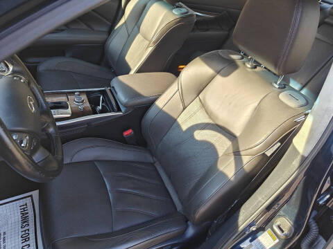 2016 Infiniti Q70L 3.7