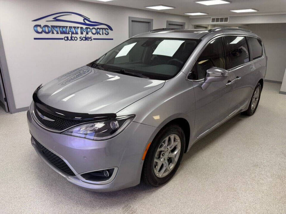 2018 Chrysler Pacifica for sale at Conway Imports in   Streamwood, IL