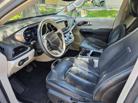 2018 Chrysler Pacifica Hybrid Limited