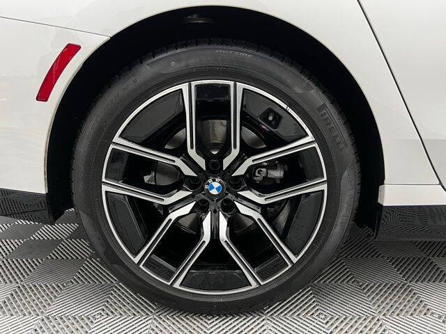 2025 BMW 7 Series 740i xDrive