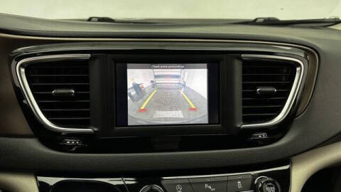 2019 Chrysler Pacifica LX