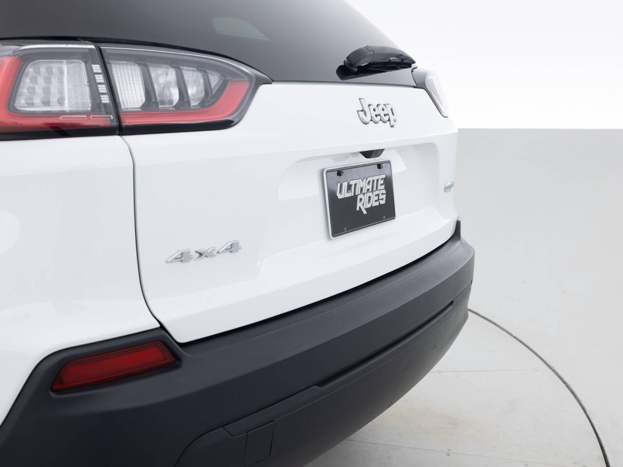 Used Car 2020 Jeep Cherokee  Latitude 4x4 4dr Suv For Sale Under $20,000 In Coal City, Illinois