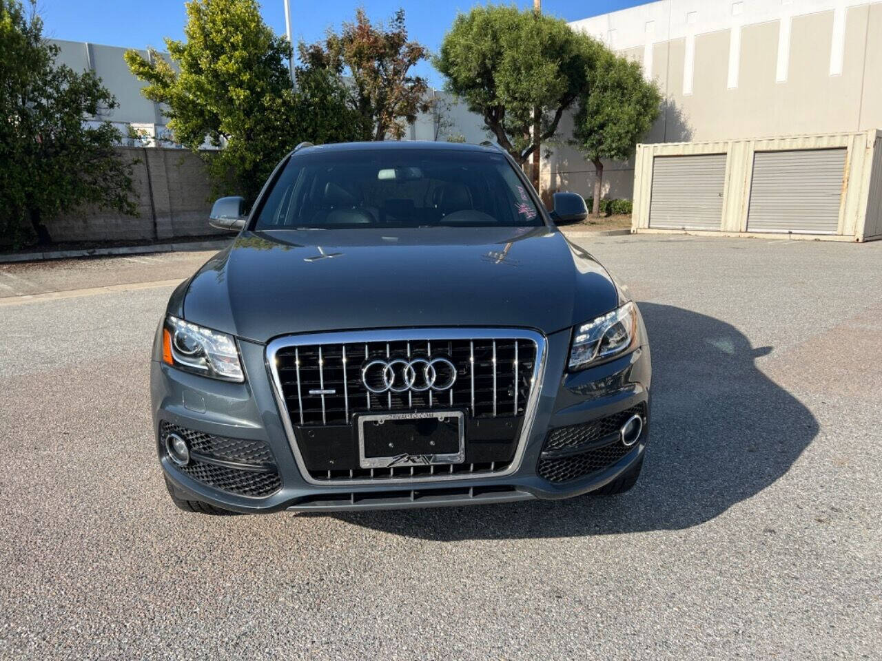 2011 Audi Q5 for sale at ZRV AUTO INC in Brea, CA