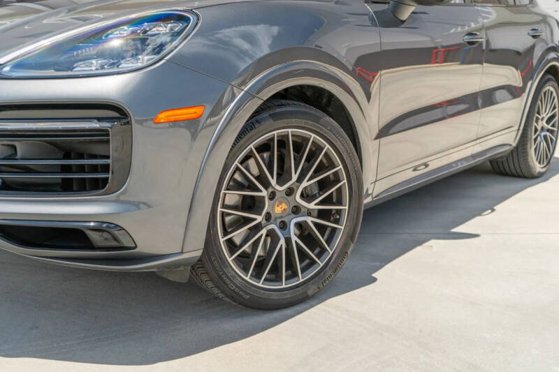 2023 Porsche Cayenne