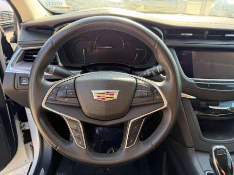 2017 Cadillac XT5 Premium Luxury