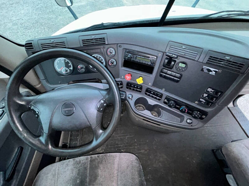 2016 Freightliner Cascadia