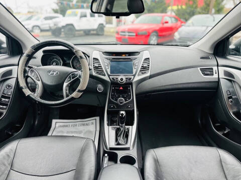 2014 Hyundai Elantra SE