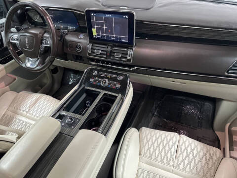 2019 Lincoln Navigator L Black Label