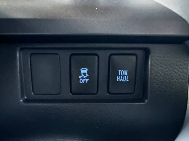 2015 Toyota Tundra SR5