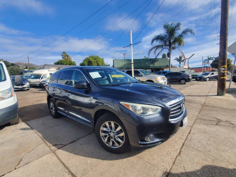 2013 Infiniti JX35 for sale at Nueva Italia Motors in Ventura CA