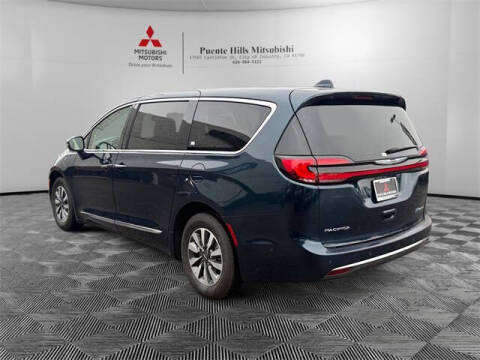 2022 Chrysler Pacifica Hybrid Limited