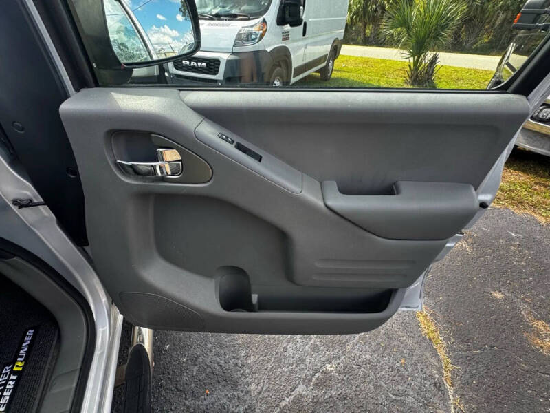 2016 Nissan Frontier Desert Runner