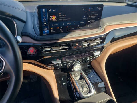 2025 Acura MDX w/Tech