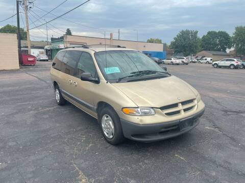 2000 Dodge Grand Caravan for sale at New Stop Automotive Sales in Sioux Falls SD