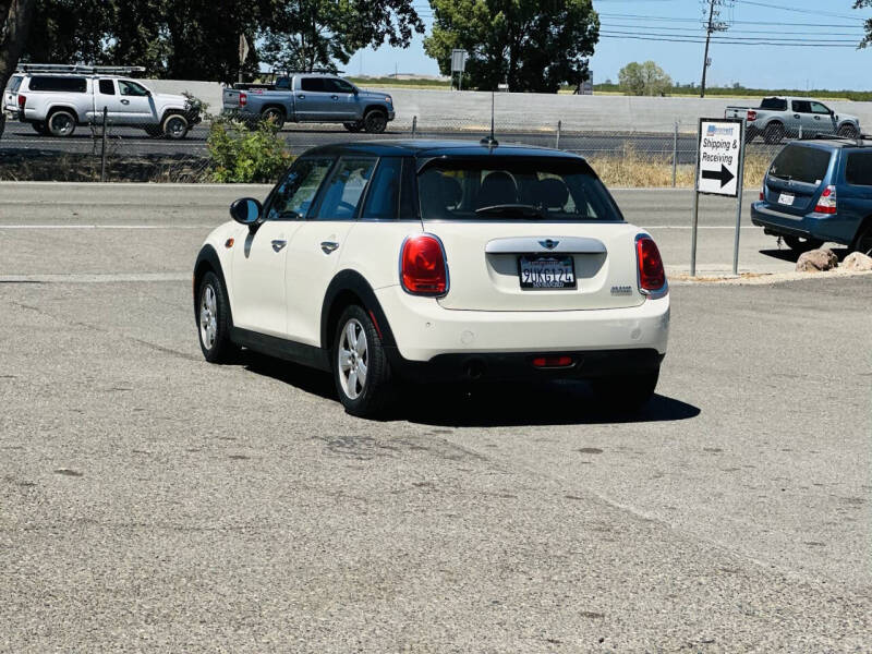 2015 MINI Hardtop 4 Door Cooper