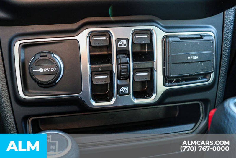 2023 Jeep Gladiator Overland