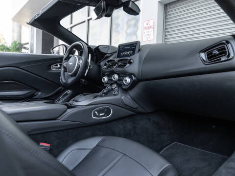 2021 Aston Martin Vantage