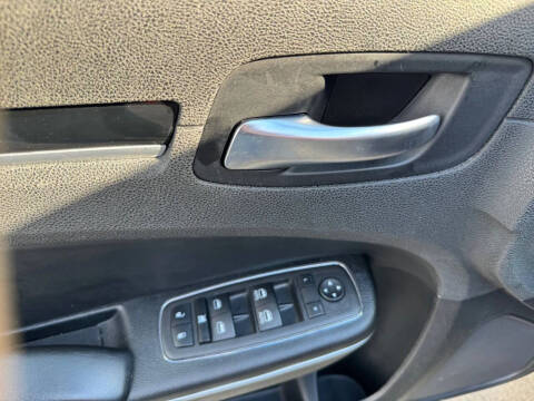 2023 Chrysler 300 S V6