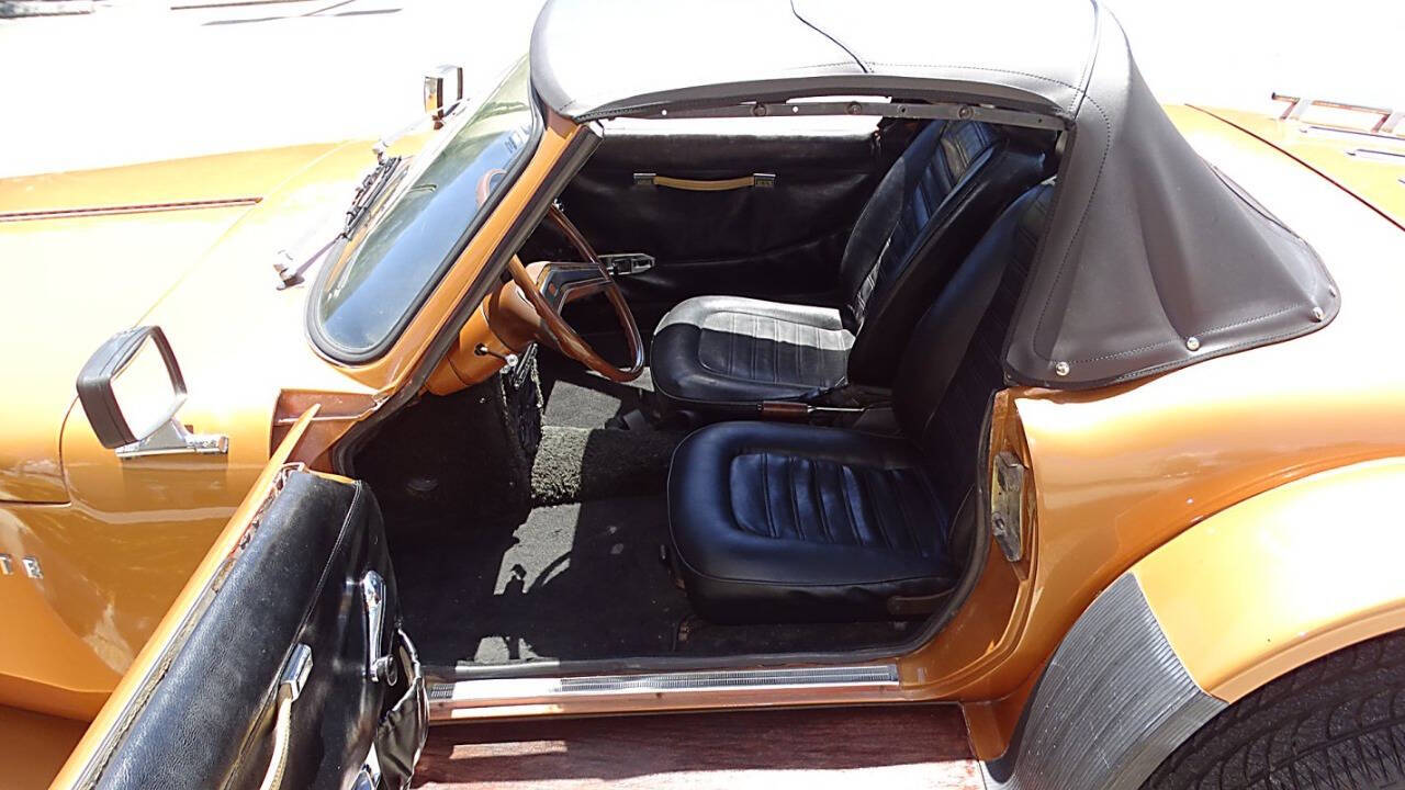 1999 valiente convertible 21