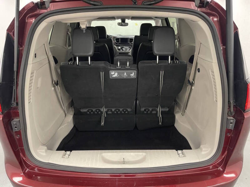 2019 Chrysler Pacifica Touring L