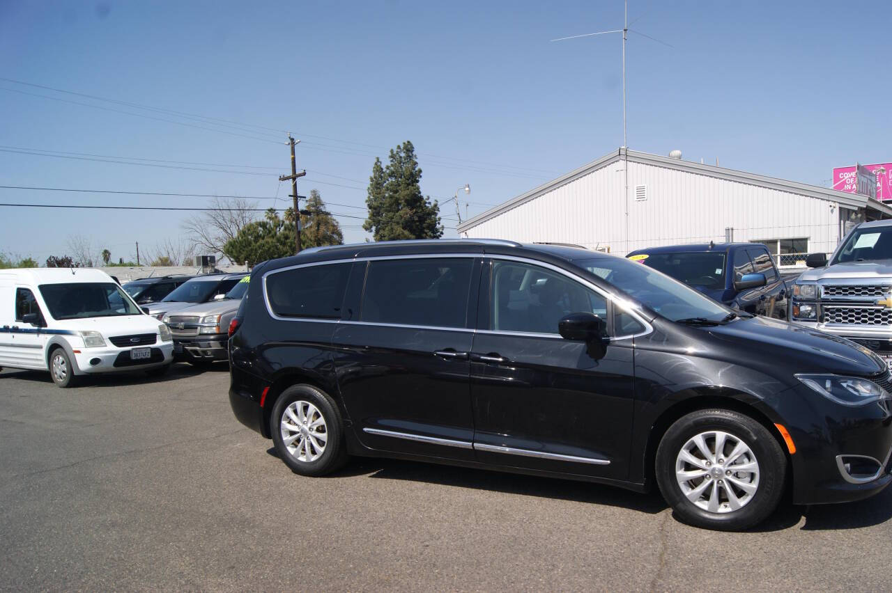 2019 Chrysler Pacifica for sale at Auto Plaza in Fresno, CA