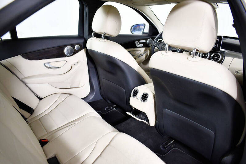 2016 Mercedes-Benz C-Class